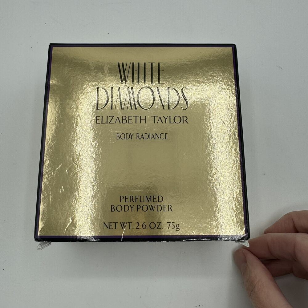 White Diamonds Perfumed Body Powder NIB 2.6 oz